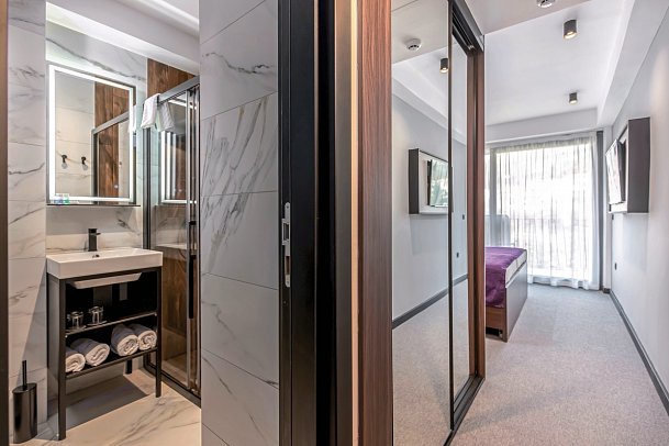 Ad Turres - Wohnbeispiel Doppelzimmer Haupthaus (Zimmercodierung DBU)