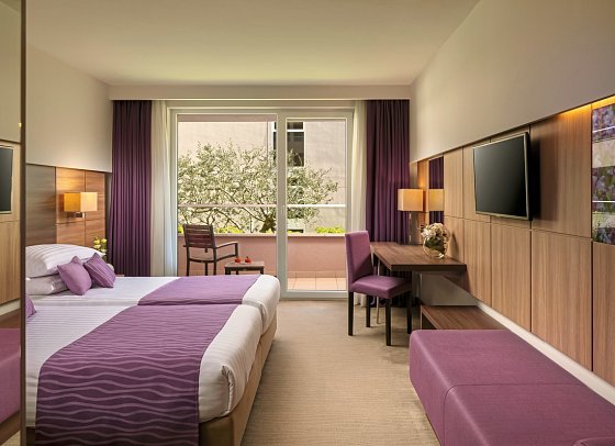 Vitality Hotel Punta - Wohnbeispiel Doppelzimmer Gartenblick (Zimmercodierung DBG)