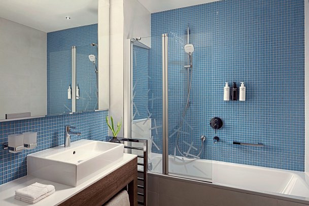 Bellevue - Beispiel Bad Doppelzimmer Superior (Zimmercodierungen DS1, DSG & DSC)