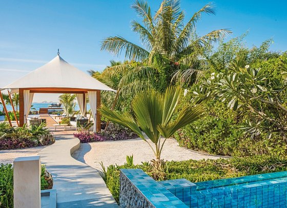 The Ritz-Carlton Ras Al Khaimah, Al Hamra Beach - Wohnbeispiel Al Shamal Ocean View Pool Villa (Zimmercodierung VB3)