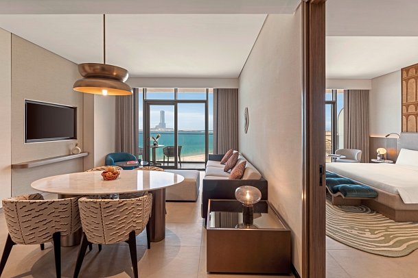 SO/ Ras Al Khaimah - Wohnbeispiel One Bedroom Collection Corner Suite (Zimmercodierung WB1)
