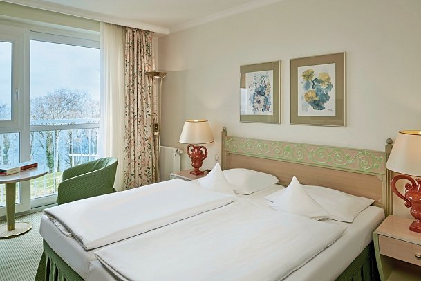 aja Nordperd & Villen Göhren - Wohnbeispiel Doppelzimmer Seeseite (Zimmercodierung D1C)