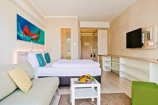 SEETELHOTEL Kaiserstrand Beachhotel - Wohnbeispiel Doppelzimmer Landseite (Zimmercodierung DBL)