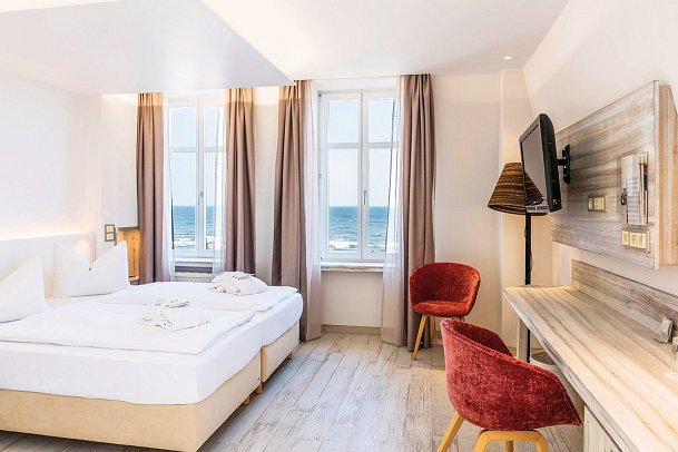 SEETELHOTEL Strandhotel Atlantic - Wohnbeispiel Doppelzimmer Meerseite Prosa (Zimmercodierung DBM)