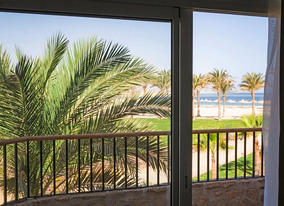 Sentido Acel Beach Resort - Beispiel Balkon Bungalow Meeresfront (Zimmercodierungen BBO & BCM)