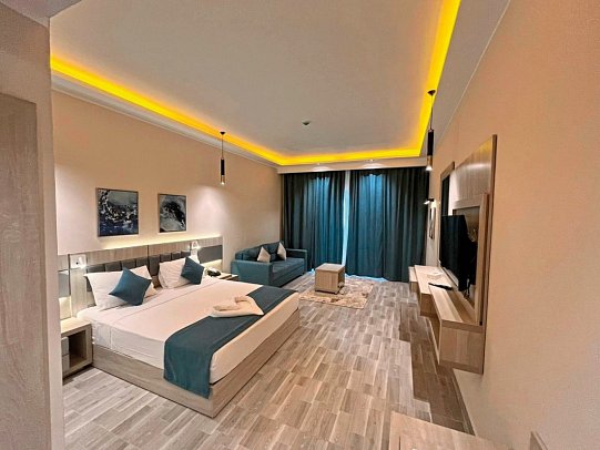 Sirena Beach Resort & Spa