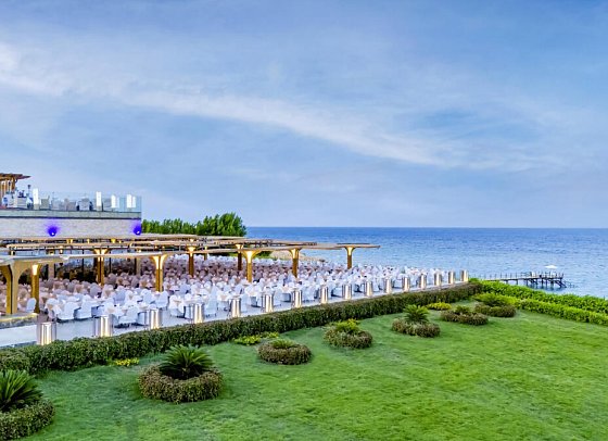 Sirena Beach Resort & Spa