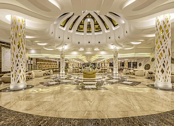 Sirena Beach Resort & Spa