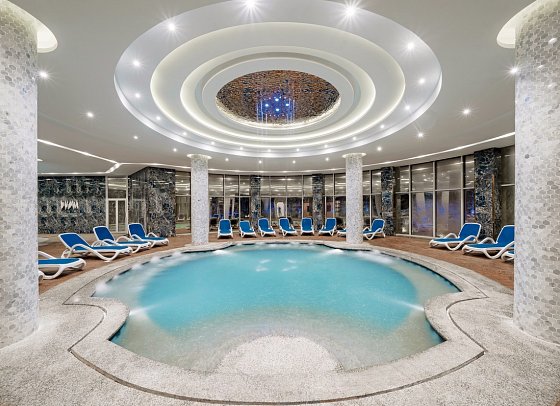 Sirena Beach Resort & Spa
