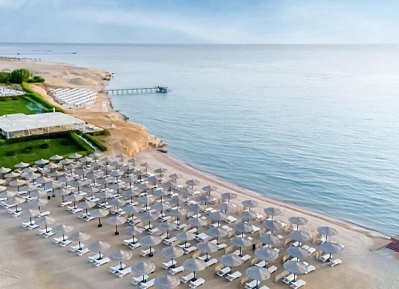 Sirena Beach Resort & Spa
