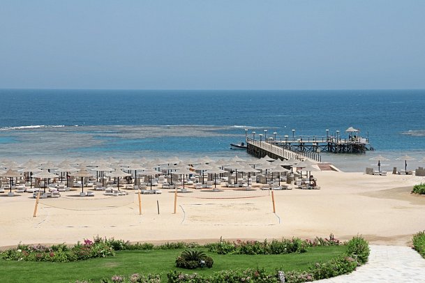 Sirena Beach Resort & Spa