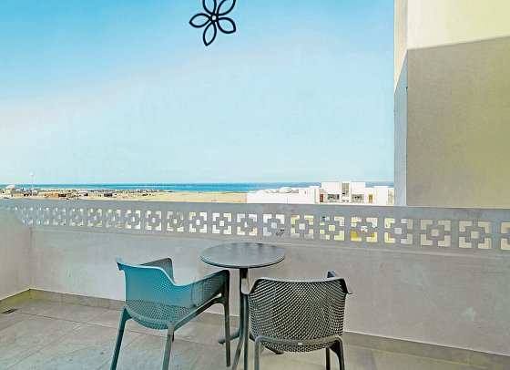 Sentido Reef Oasis Suakin Resort - Beispiel Balkon Doppelzimmer Komfort (Zimmercodierung DF1)