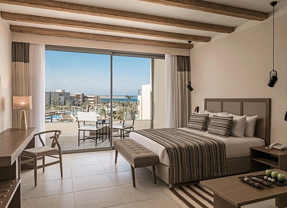 JAZ Elite Riviera - Wohnbeispiel Familienzimmer Deluxe Poolblick (Zimmercodierung FDP)