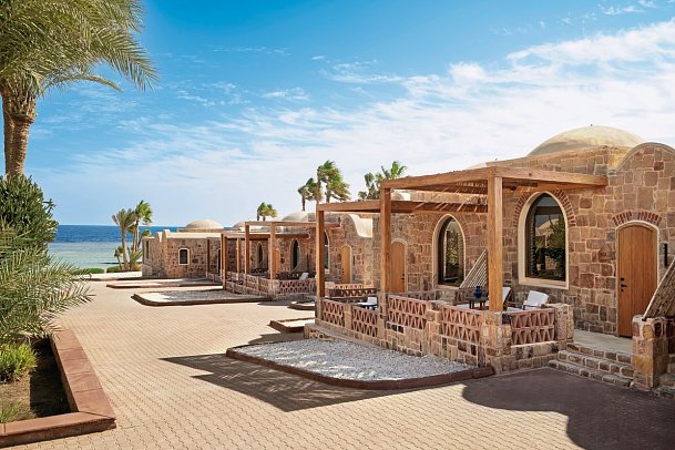 Mövenpick Resort El Quseir - Wohnbeispiel Doppelzimmer Standard seitl.Meerblick (Zimmercodierungen DGN, DSN & DCN)