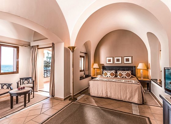 Steigenberger Coraya Beach - Wohnbeispiel Doppelzimmer Deluxe Meerblick (Zimmercodierung DDM)