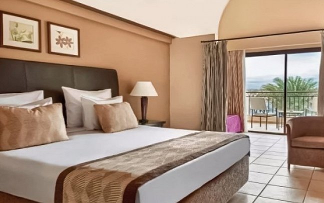 JAZ Lamaya Resort - Wohnbeispiel Doppelzimmer Deluxe Meerblick mit Falttür (Zimmercodierung DDM)