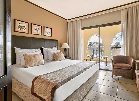 JAZ Lamaya Resort - Wohnbeipiel Doppelzimmer Deluxe Poolblick mit Falttür (Zimmercodierung DDP)