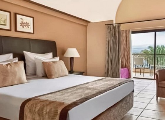 JAZ Lamaya Resort - Wohnbeispiel Doppelzimmer Deluxe Meerblick mit Falttür (Zimmercodierung DDM)