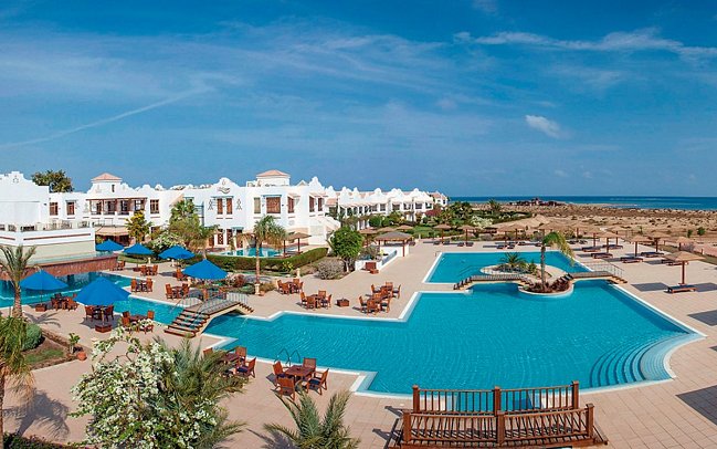 Lahami Bay Beach Resort & Gardens
