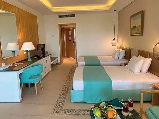 Lahami Bay Beach Resort & Gardens - Wohnbeispiel Doppelzimmer seitl. Meerblick (Zimmercodierungen D1N, DC1 & DBN)