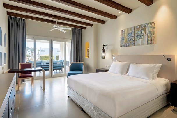 Hilton Marsa Alam Nubian Resort - Wohnbeispiel Doppelzimmer Poolblick (Zimmercodierung DBP)