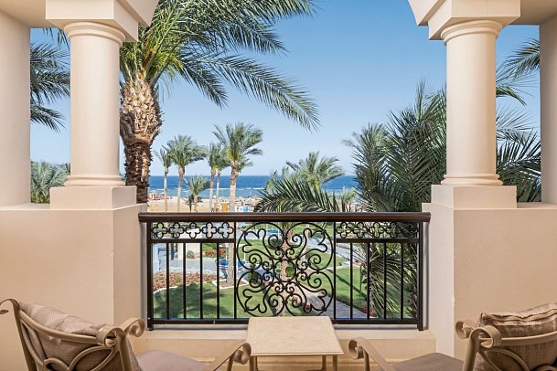 Pickalbatros The Palace Port Ghalib - Beispiel Balkon Doppelzimmer Standard Meerblick (Zimmercodierungen DGM & DCM)