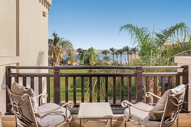 Pickalbatros The Palace Port Ghalib - Beispiel Balkon Doppelzimmer Marina-/Lagunenblick (Zimmercodierungen DG1 & DC1)