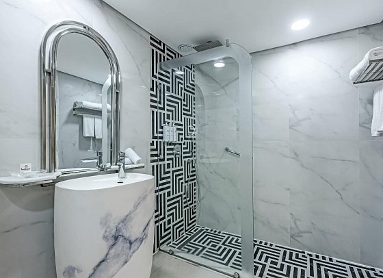 Fantazia Resort - Beispiel Bad Diamond Room (Zimmercodierungen DD1 & DUM)