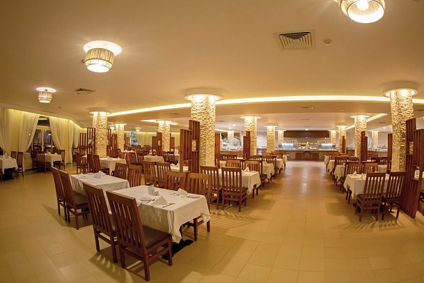 Brayka Bay Resort