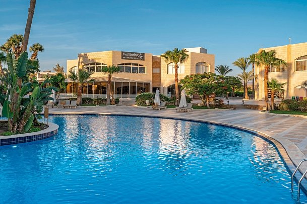Brayka Bay Resort