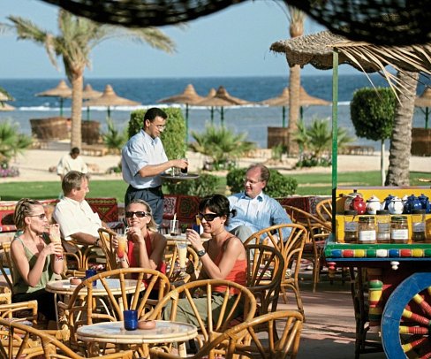 Flamenco Beach & Resort