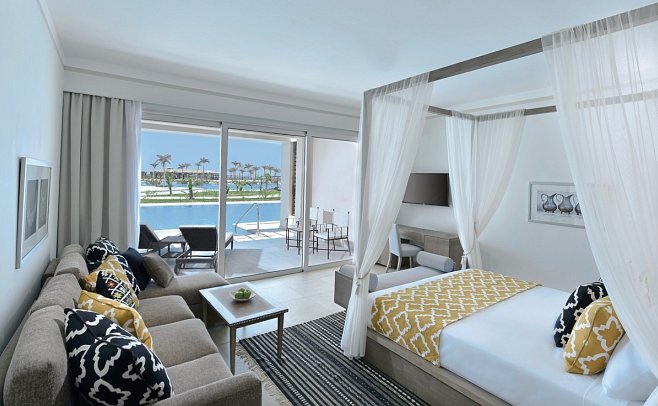Steigenberger Resort Alaya - Wohnbeispiel Doppelzimmer Premium Deluxe Swim Up Poolblick (Zimmercodierung DMP)