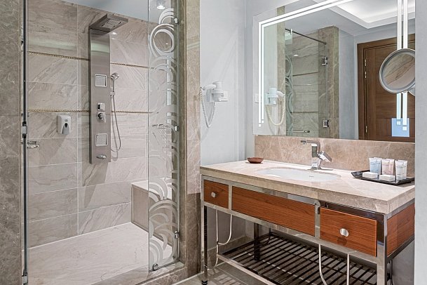 Pickalbatros Sea World Resort - Marsa Alam - Beispiel Bad Familienzimmer (Zimmercodierungen F1M, F2P & FF1)