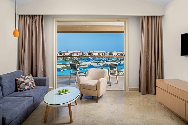 Pickalbatros Sea World Resort - Wohnbeispiel Juniorsuite Poolblick (Zimmercodierung JB1)