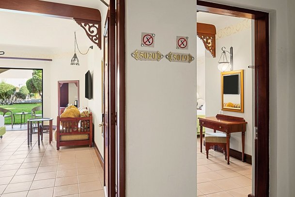 Pickalbatros Oasis Port Ghalib - Wohnbeispiel Familienzimmer Verbindungstür Gartenblick (Zimmercodierungen F1G, F1P & FG1)