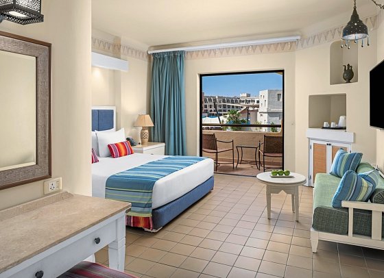 Pickalbatros Sands Port Ghalib - Wohnbeispiel Familienzimmer Verbindungstür Gartenblick (Zimmercodierung F1G)
