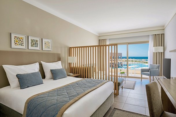 JAZ Elite Maraya - Wohnbeispiel Familienzimmer Deluxe Poolblick (Zimmercodierung FDP)