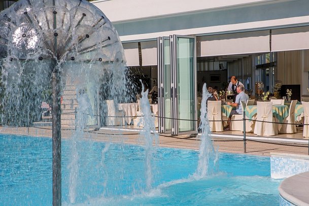 SeaPark Resort & Spa