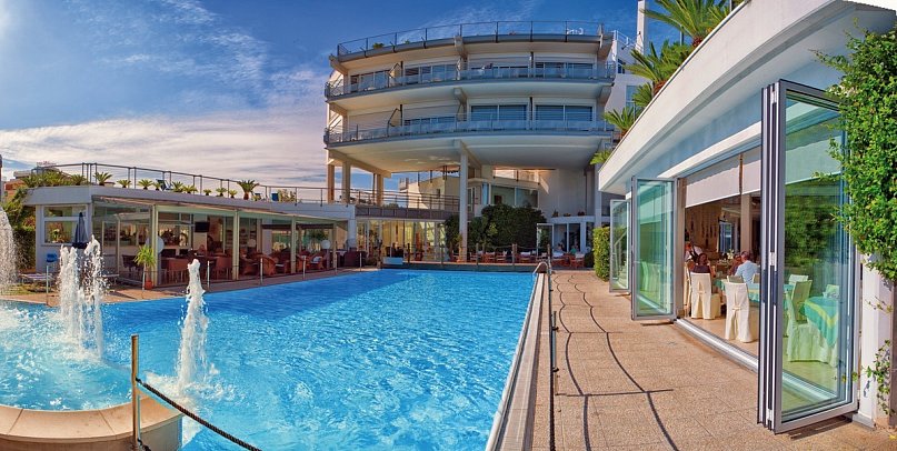 SeaPark Resort & Spa