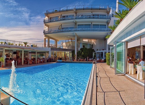 SeaPark Resort & Spa