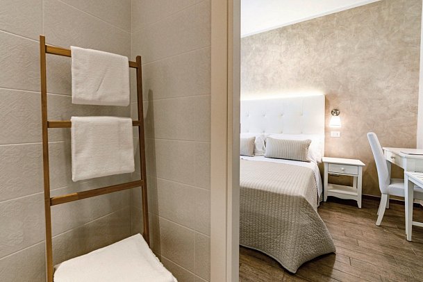 Hotel Soraya - Wohnbeispiel Double Standard (Zimmercodierung DB1)