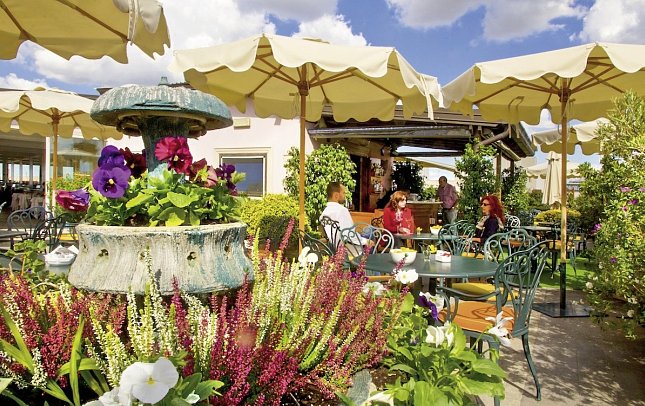 The Marcella Royal Hotel - Rooftop Garden