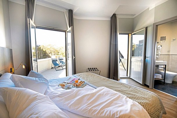 The Cross - Wohnbeispiel Doppelzimmer (Zimmercodierung DB1)