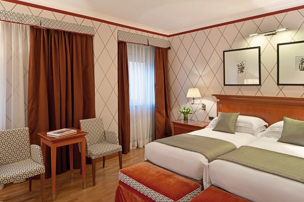 Starhotels Metropole - Wohnbeispiel Doppelzimmer Deluxe (Zimmercodierung DD1)