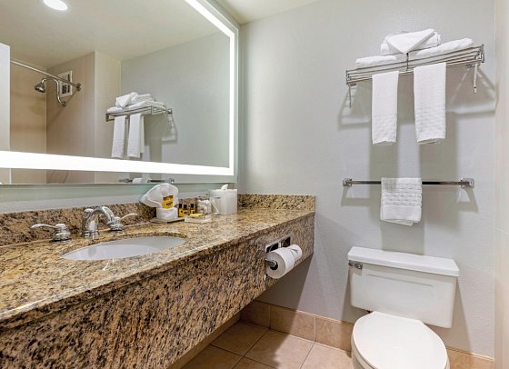 Best Western Plus Bayside Inn