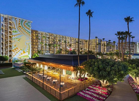 Town & Country Resort