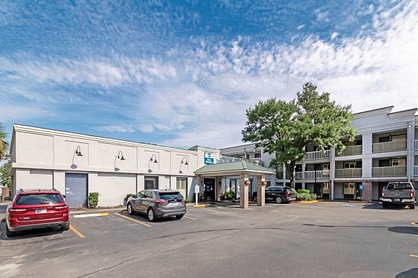 Best Western Plus Savanna Historic District