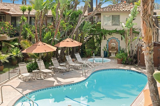 Inn by the Harbor