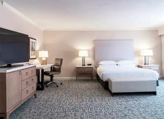 Hilton Santa Barbara Beachfront Resort - Wohnbeispiel Standard (Zimmercodierung UG1)