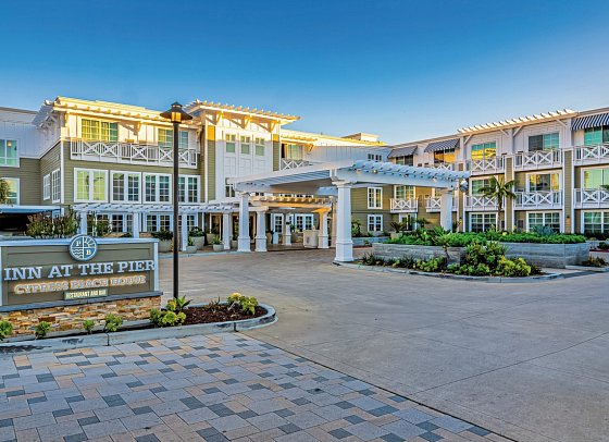 Inn at the Pier Pismo Beach, Curio Collection by Hilton